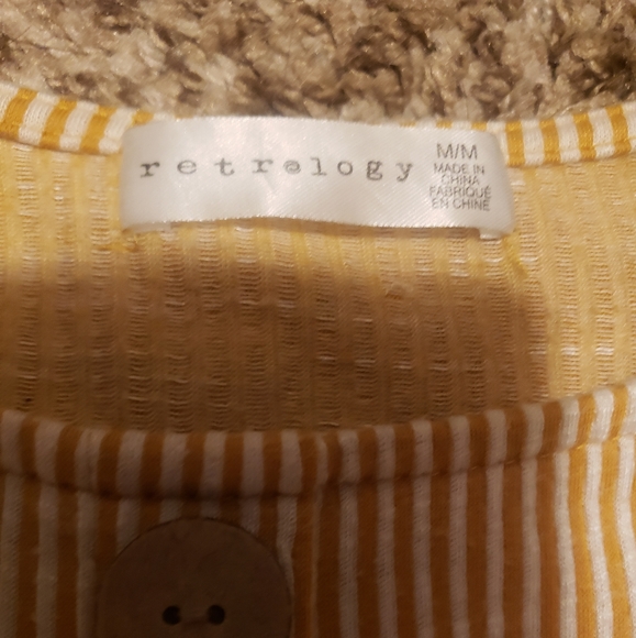 Blouse - Picture 2 of 3